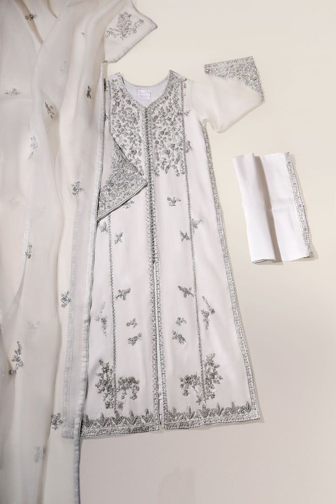 7e50d00be8268a2070c91e1bd8d66844 Quiet Luxury Three-Piece Salwar Kameez - Image 1